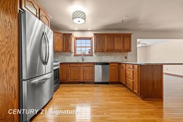 102 Slatestone Drive, Saginaw, MI 48603