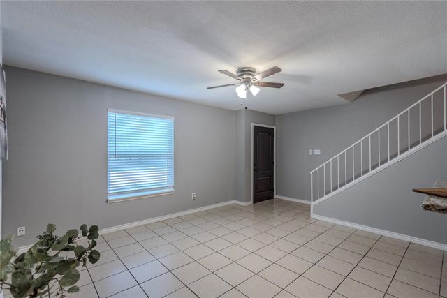 720 Memorial Mews Street B, Houston, TX 77079