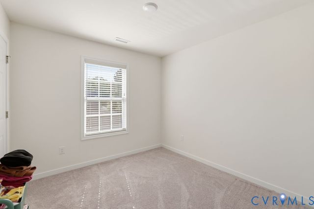 5942 Autumnleaf Dr, Ampthill, VA 23234