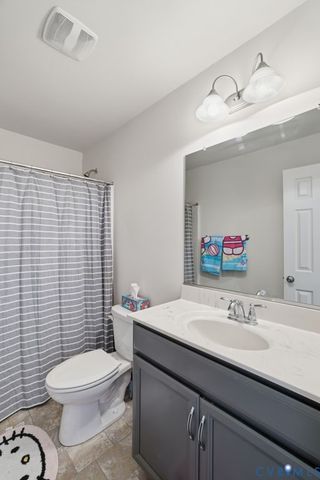 5942 Autumnleaf Dr, Ampthill, VA 23234