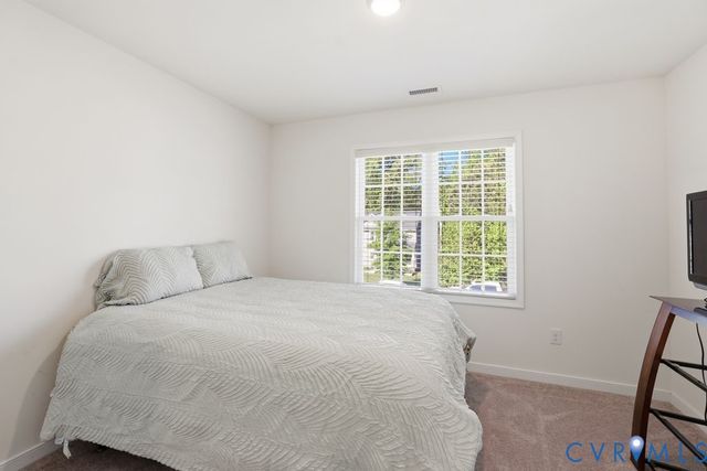 5942 Autumnleaf Dr, Ampthill, VA 23234