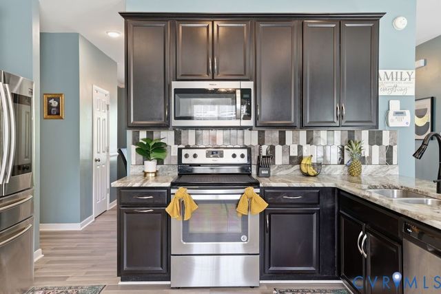5942 Autumnleaf Dr, Ampthill, VA 23234
