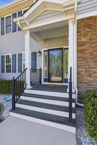 5942 Autumnleaf Dr, Ampthill, VA 23234