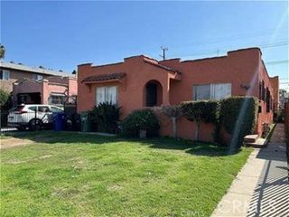 5302 S Manhattan, Los Angeles, CA 90062