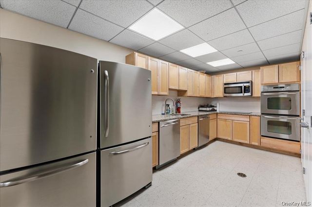 775 Lafayette Avenue 4A, Brooklyn, NY 11221