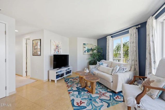 126 Malibu Avenue, Oxnard, CA 93035
