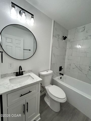 821 Kentucky Avenue, Joplin, MO 64801