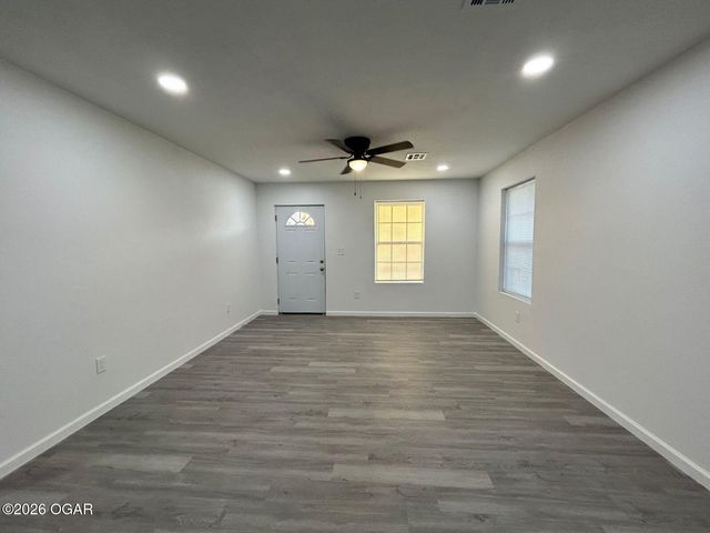 821 Kentucky Avenue, Joplin, MO 64801