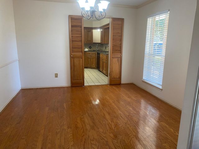 11418 Galbreath Drive, Houston, TX 77066