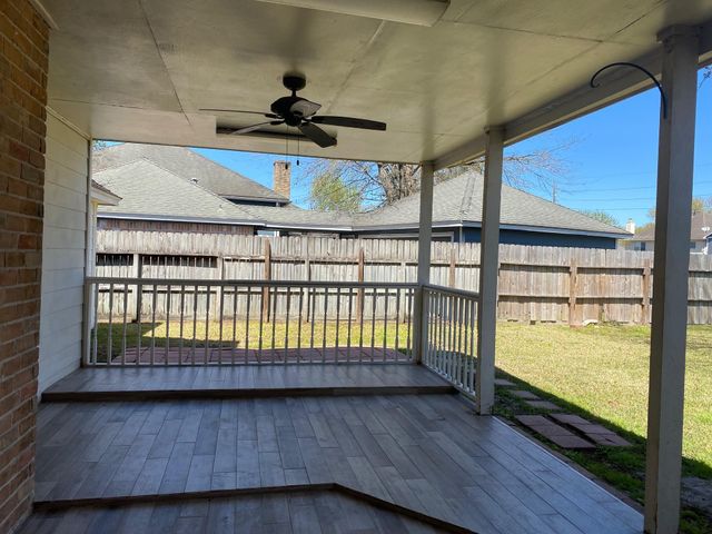 11418 Galbreath Drive, Houston, TX 77066