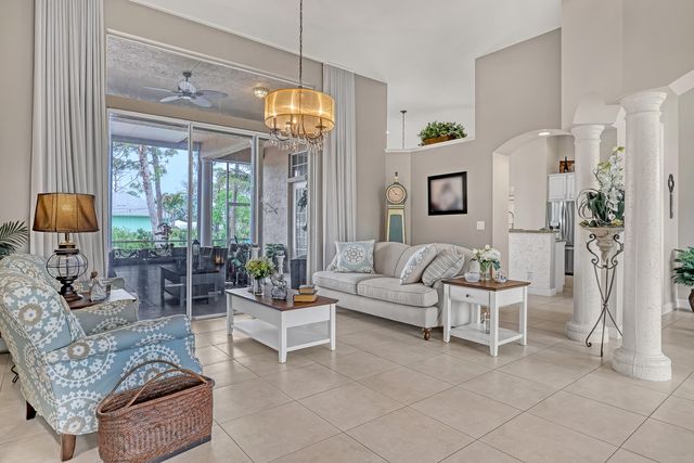 14042 88th Place N, The Acreage, FL 33470