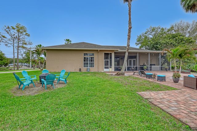 14042 88th Place N, The Acreage, FL 33470