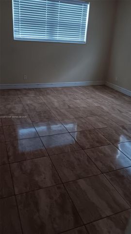 4251 NW 5th Street 112, Plantation, FL 33317