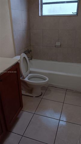 4251 NW 5th Street 112, Plantation, FL 33317