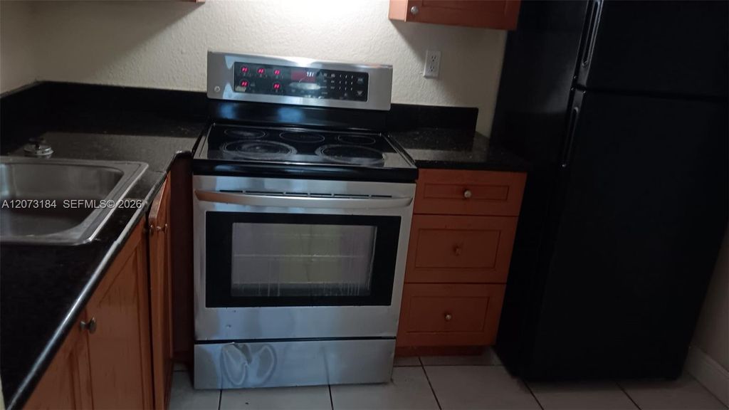 4251 NW 5th Street 112, Plantation, FL 33317