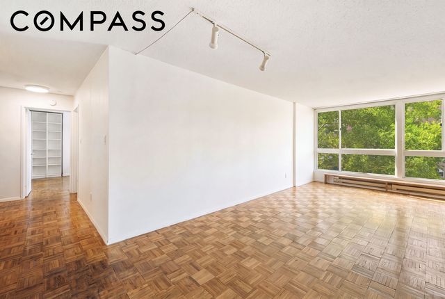 595 Main St Apt 503, New York City, NY 10044