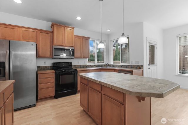 17210 139th Avenue E, Puyallup, WA 98374