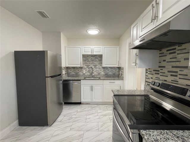 1208 CARLTON AVENUE, Lake Wales, FL 33853