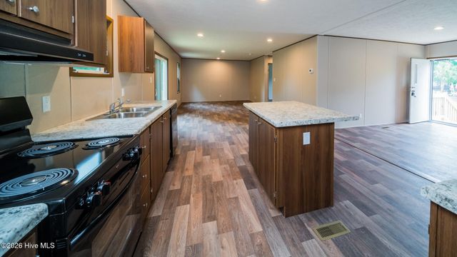 9115 E Calabash Drive SW, Calabash, NC 28467