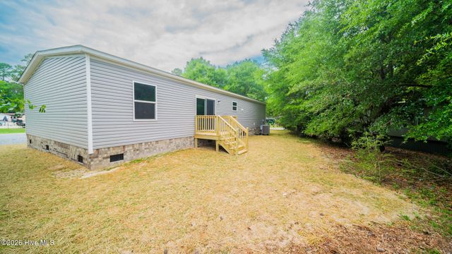 9115 E Calabash Drive SW, Calabash, NC 28467