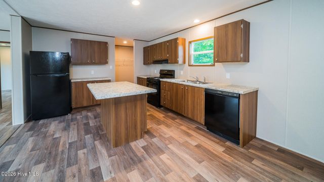 9115 E Calabash Drive SW, Calabash, NC 28467