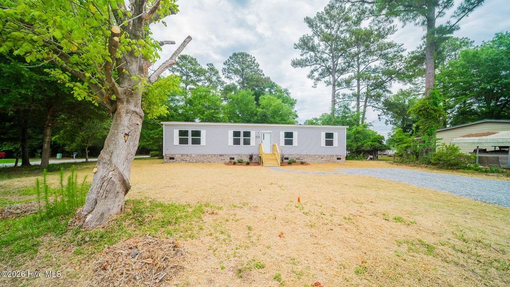9115 E Calabash Drive SW, Calabash, NC 28467