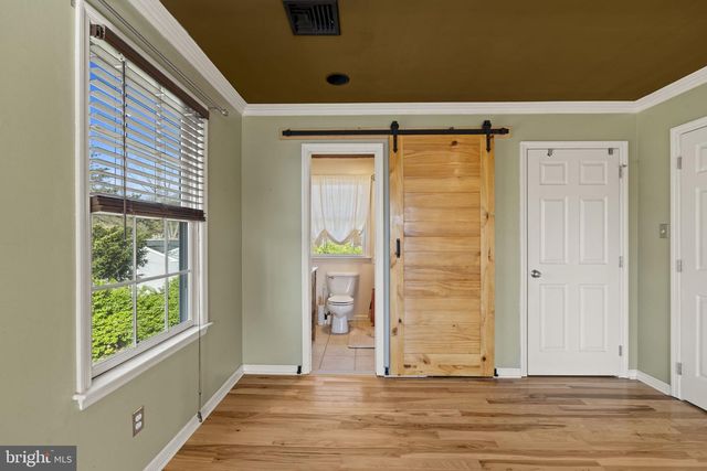 329 MAPLE RD, Mount Laurel, NJ 08054