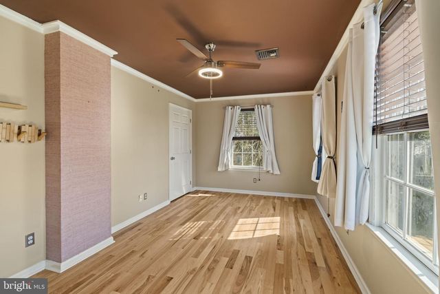 329 MAPLE RD, Mount Laurel, NJ 08054