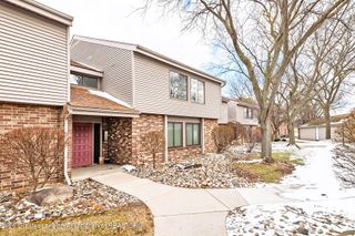 1046 Grenoble Lane D, Lansing, MI 48917