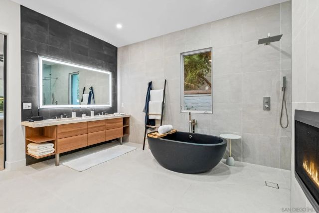 16829 Going My Way, San Diego, CA 92127