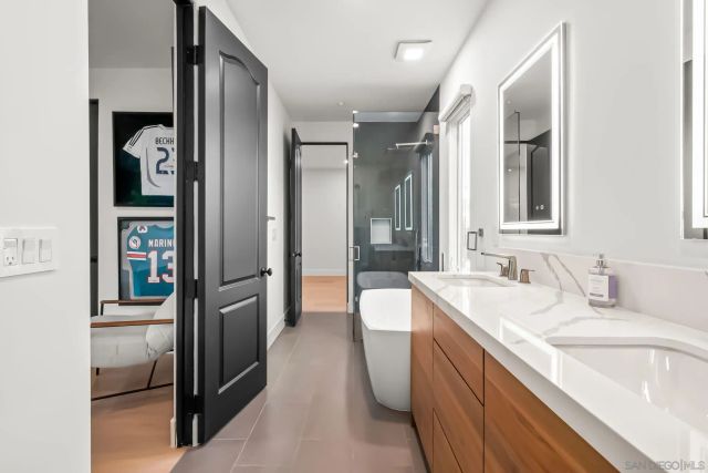 16829 Going My Way, San Diego, CA 92127