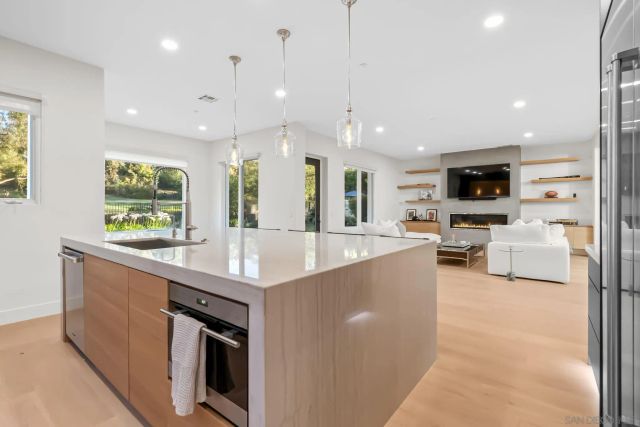 16829 Going My Way, San Diego, CA 92127