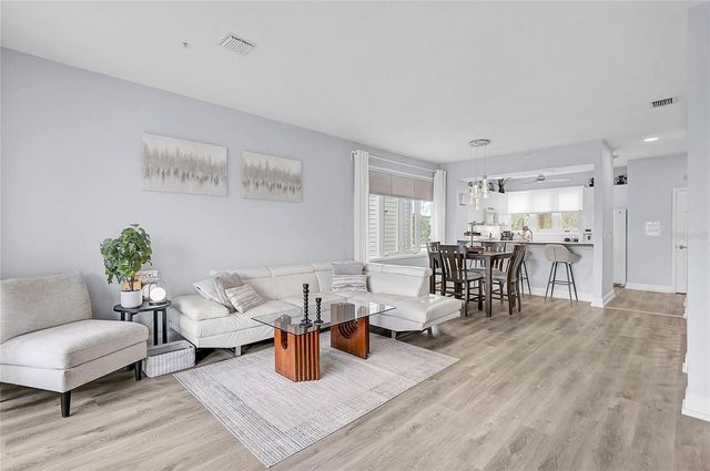 508 FOREST WAY 508, Longboat Key, FL 34228