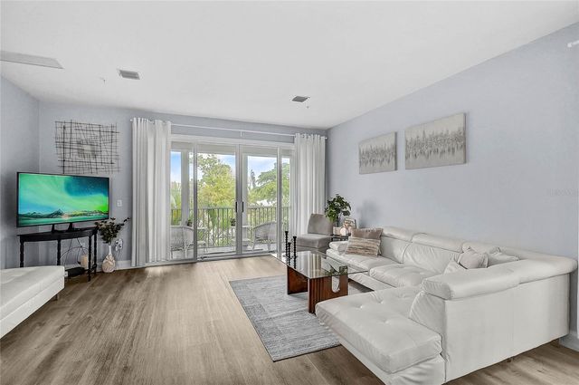508 FOREST WAY 508, Longboat Key, FL 34228