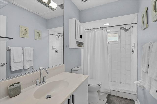 508 FOREST WAY 508, Longboat Key, FL 34228