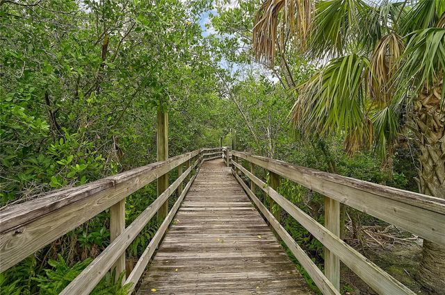 508 FOREST WAY 508, Longboat Key, FL 34228