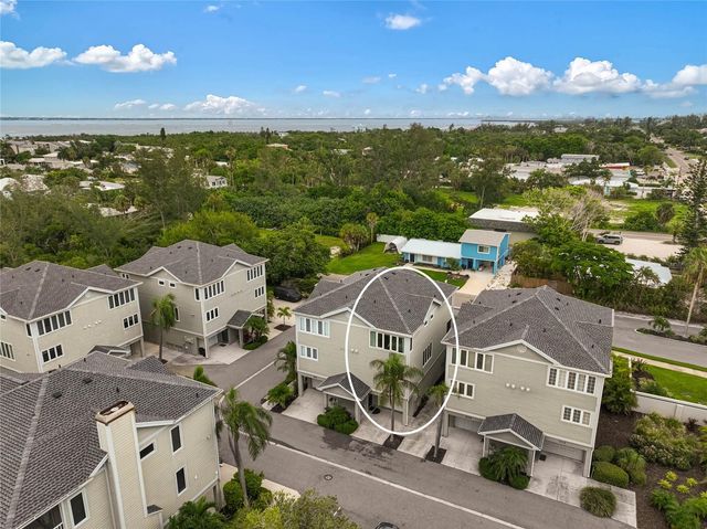 508 FOREST WAY 508, Longboat Key, FL 34228