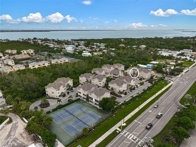 508 FOREST WAY 508, Longboat Key, FL 34228