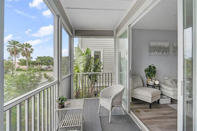 508 FOREST WAY 508, Longboat Key, FL 34228