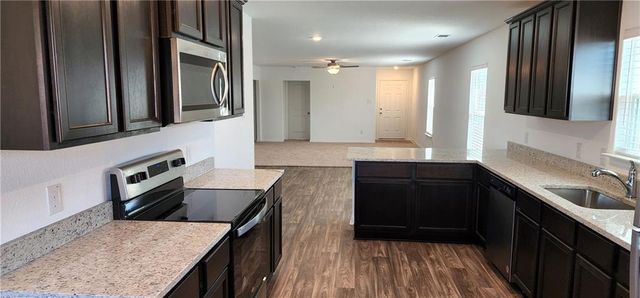 18312 Speculator LN, Elgin, TX 78621