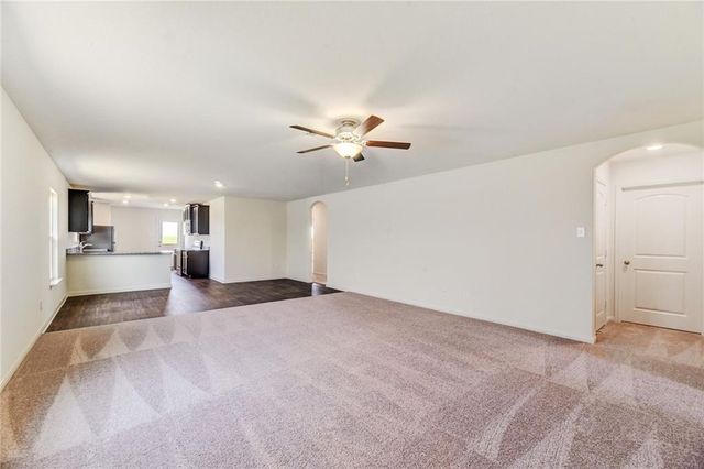 18312 Speculator LN, Elgin, TX 78621