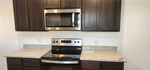 18312 Speculator LN, Elgin, TX 78621