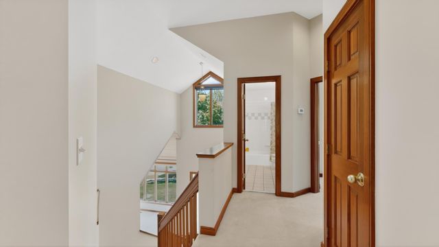 1052 Foxcroft Circle SW, Rochester, MN 55902