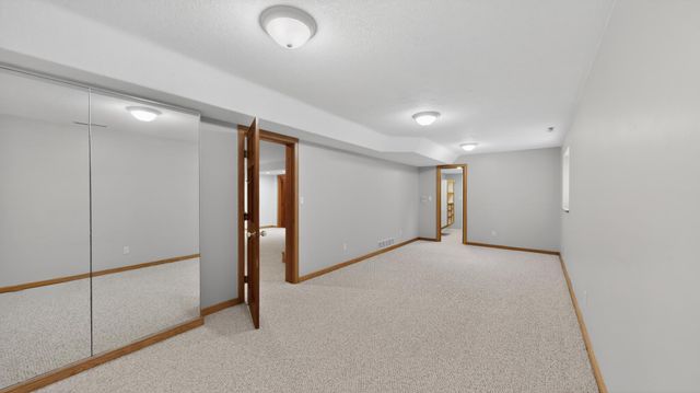 1052 Foxcroft Circle SW, Rochester, MN 55902