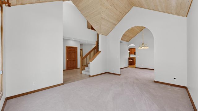 1052 Foxcroft Circle SW, Rochester, MN 55902