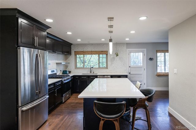 425 Kendall Street, Lakewood, CO 80226