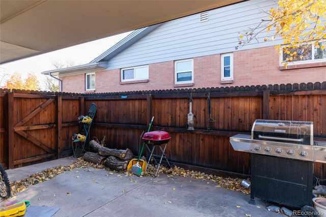 425 Kendall Street, Lakewood, CO 80226