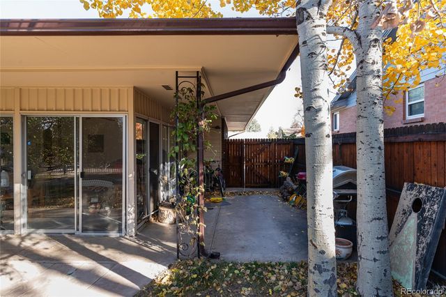 425 Kendall Street, Lakewood, CO 80226