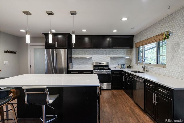 425 Kendall Street, Lakewood, CO 80226