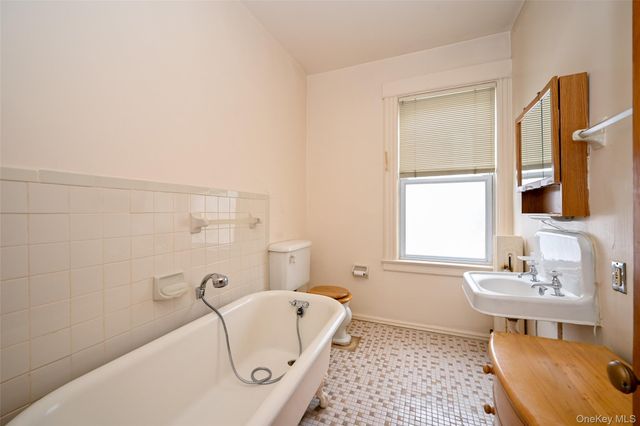 47-21 162nd Street, Flushing, NY 11358